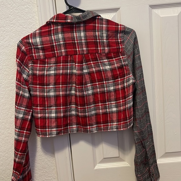 cropped button up - Picture 2 of 2